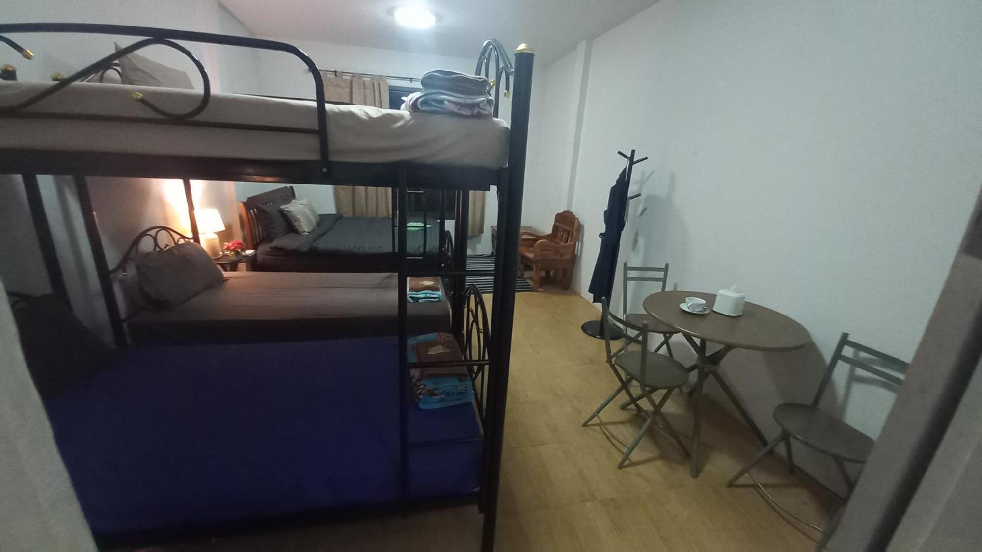 Amaretto Hostel Surat Thani Eksteriør bilde