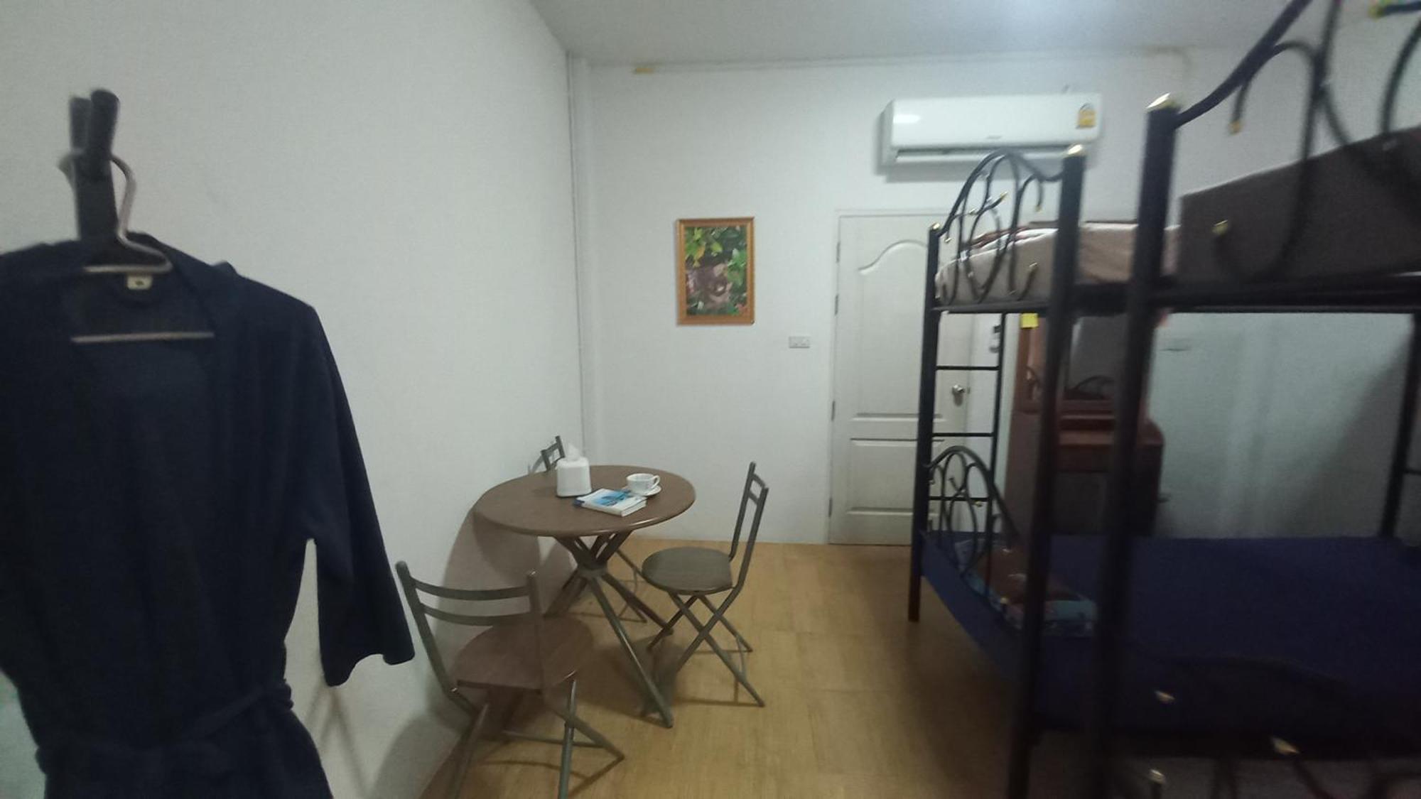 Amaretto Hostel Surat Thani Eksteriør bilde
